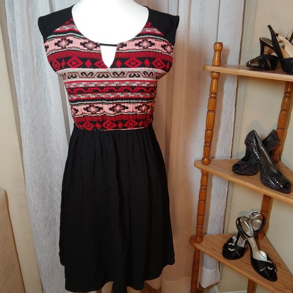 Ya Los Angeles Dress Small Black Red Sleeveless - Picture 2 of 8